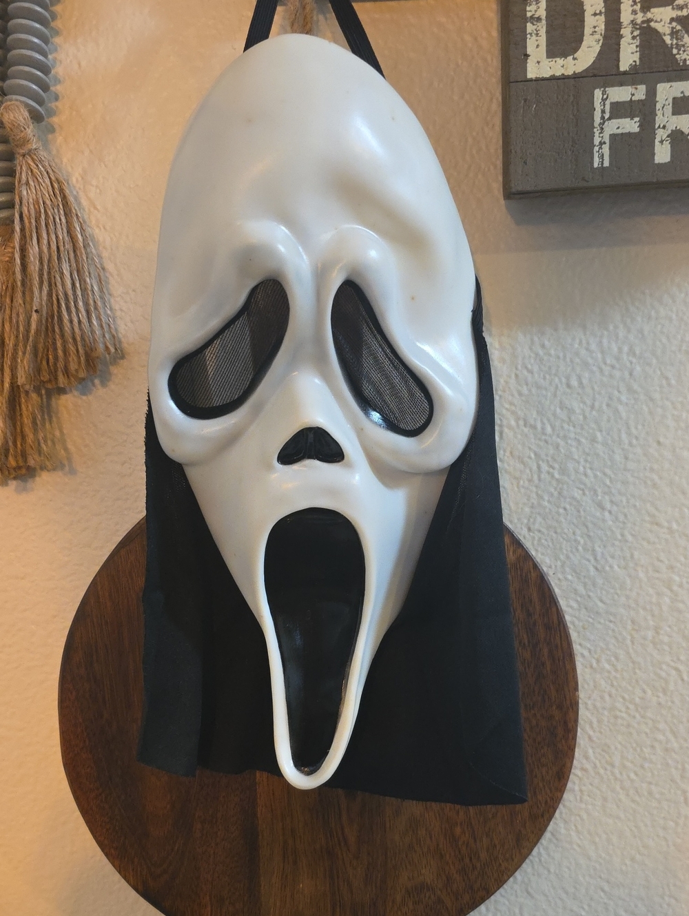 Vintage 2012 Easter Unlimited Scream 4 Adult Halloween Mask